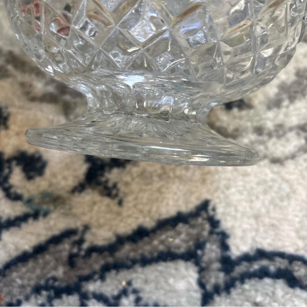 Vintage Clear Pressed Glass Compote Bowl - Elegant Footed Serving Dish - Picture 5 of 7